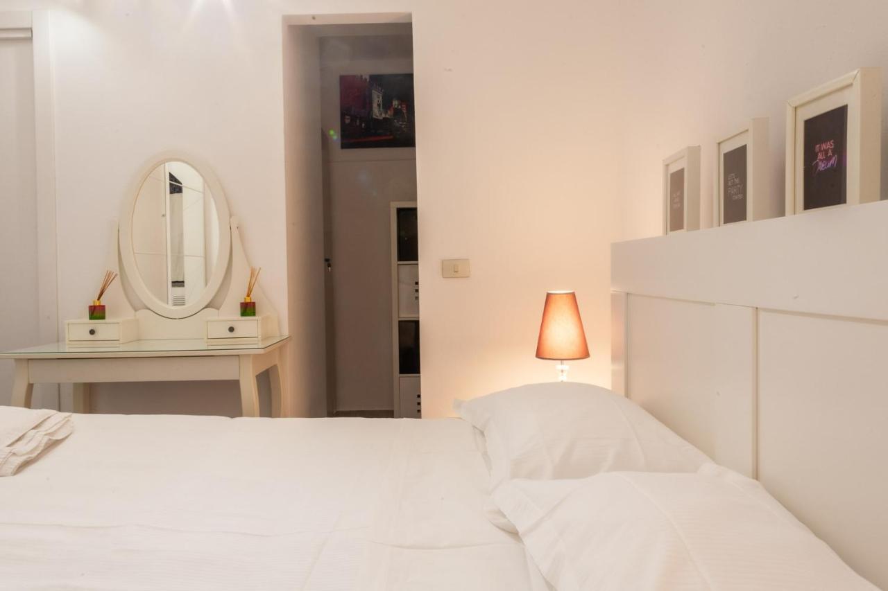 Bnbutler - Vigevano, 13 - A Due Passi Dalla Darsena Apartment Milan Exterior photo