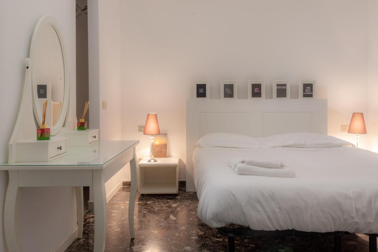 Bnbutler - Vigevano, 13 - A Due Passi Dalla Darsena Apartment Milan Exterior photo